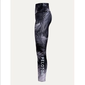 Peloton Noir Palms HW Legging - Sz Large